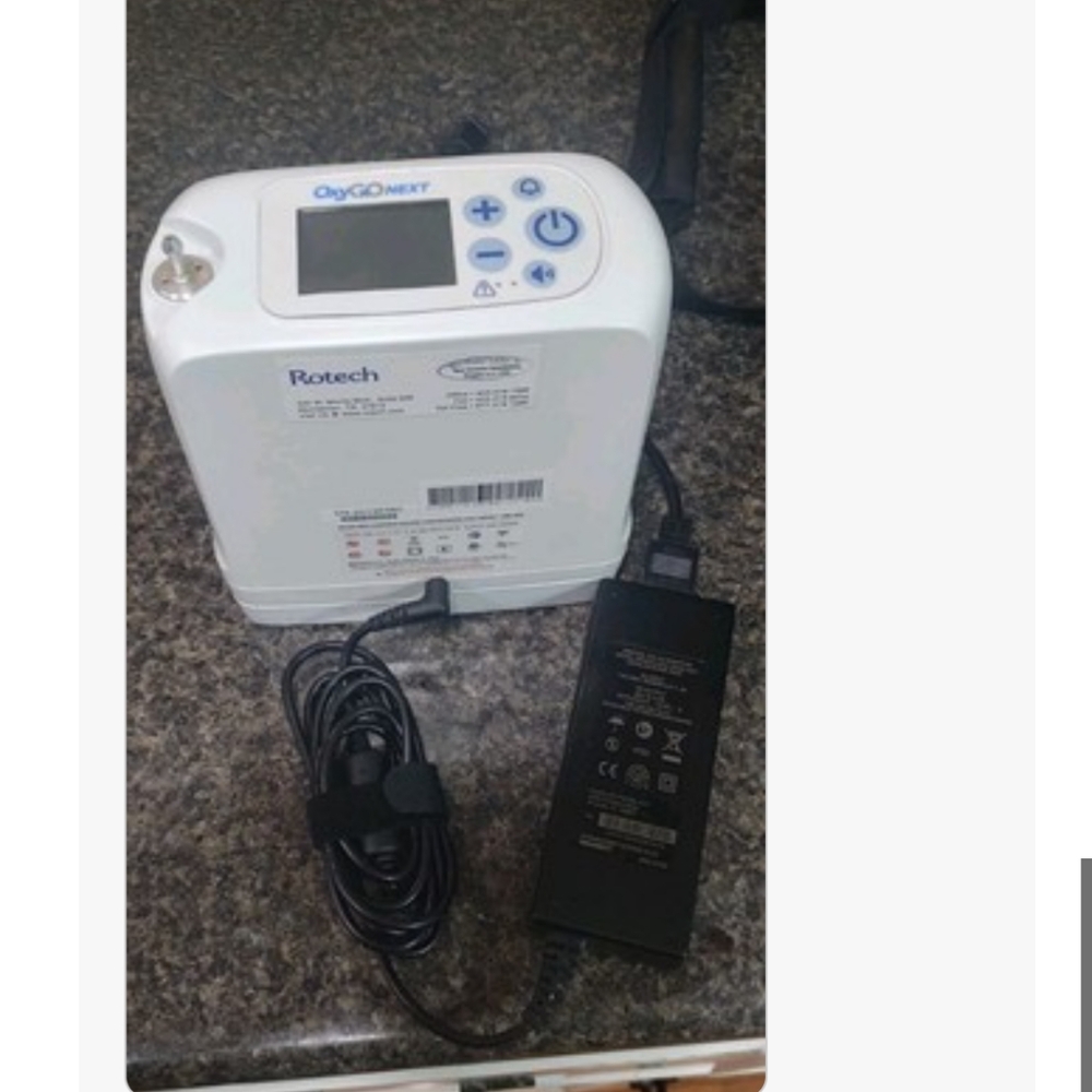 Oxygonext Portable Oxygen  With Carrying Bag Bag And Charger One Battery Rotech